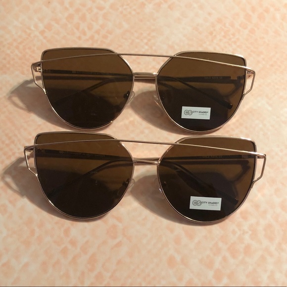 Accessories - Gold and black sunglasses